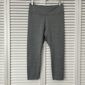 Nike Heather gray capri leggings, mid-rise, hidden small pockets, Soft, size L